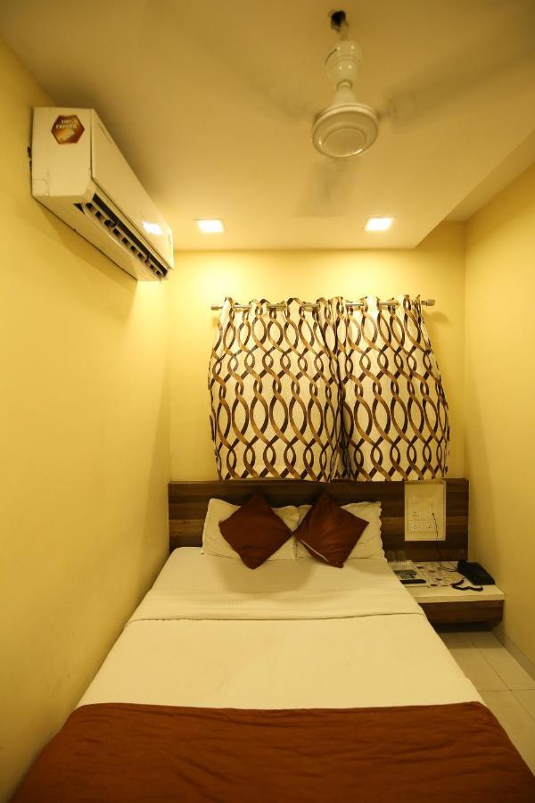 Airport Metro Hotel Mumbai Kültér fotó