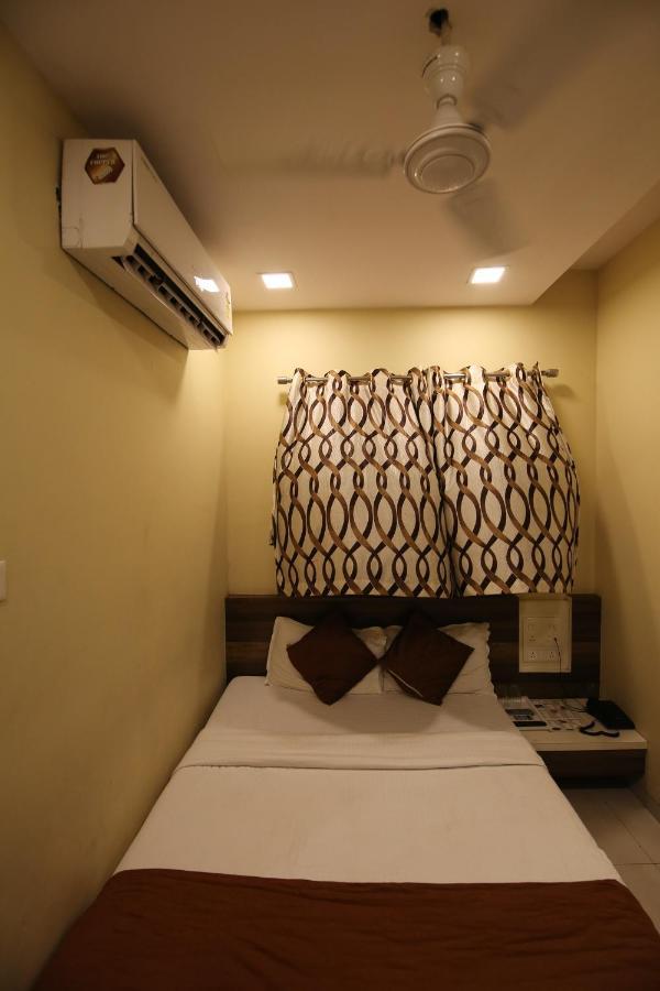 Airport Metro Hotel Mumbai Kültér fotó